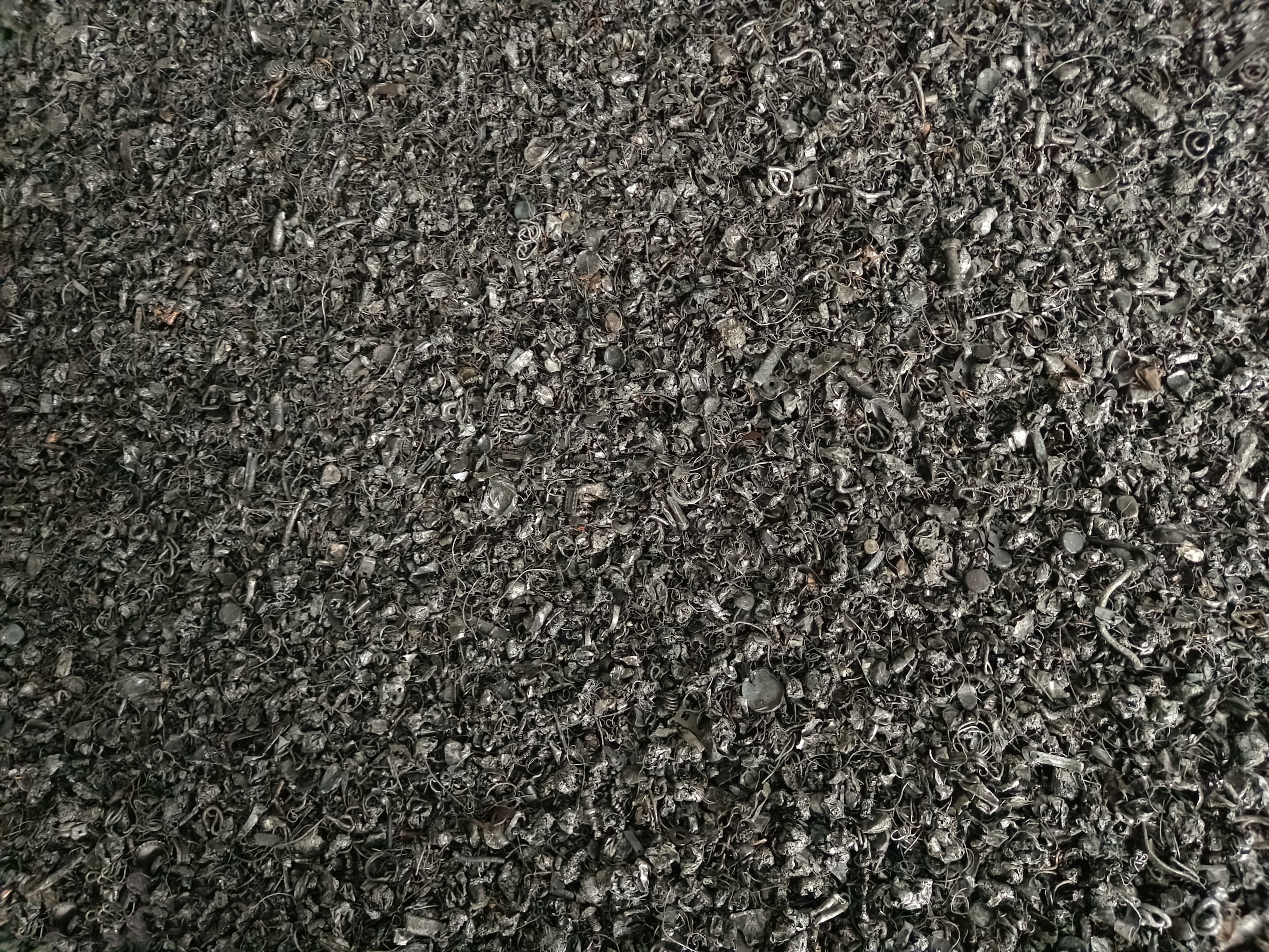 Iron Material Separated By the Automated Wet Drum Magnetic Separator liệu sắt từ tính ướt tự động